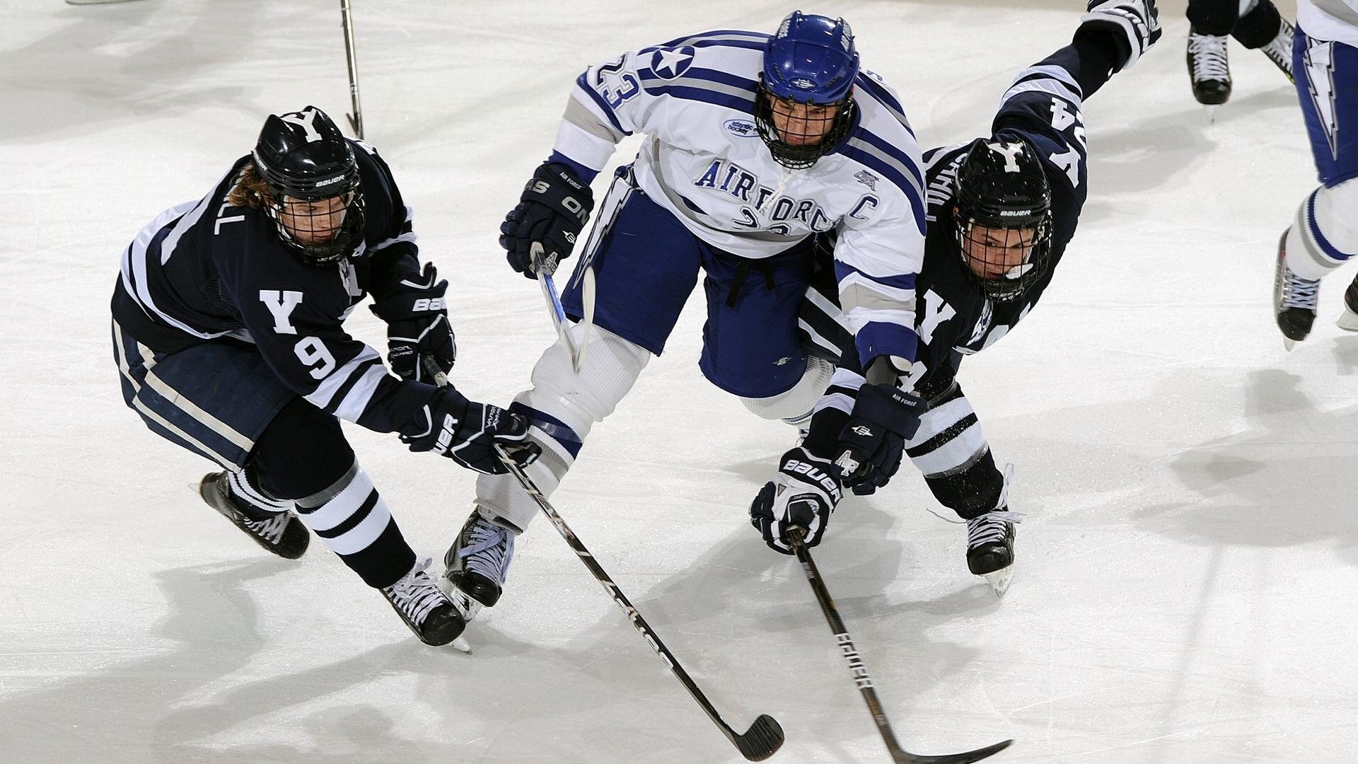 《Valorant冠军赛,年轻战队力压群雄》,valorant多少分赢